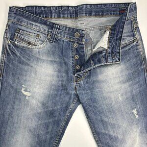 Diesel Men's Viker Distressed Button Fly Straight Med Wash Denim Jeans 31 x 32